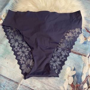NWT Victoria’s secrets lace panties szXL